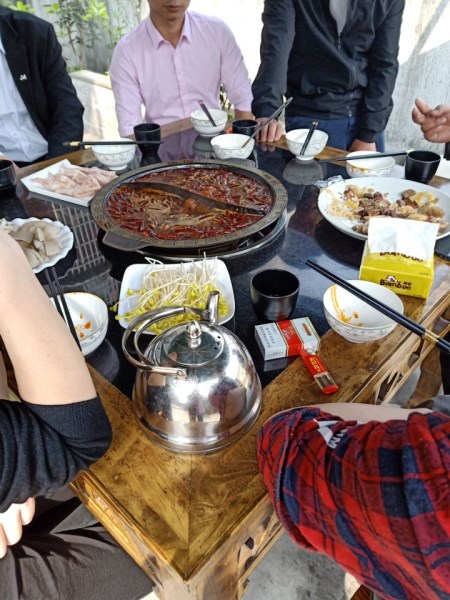 重庆忠县易总到厂考察火锅底料!